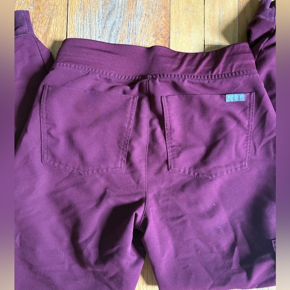 Figs scrub joggers - Picture 3 of 4